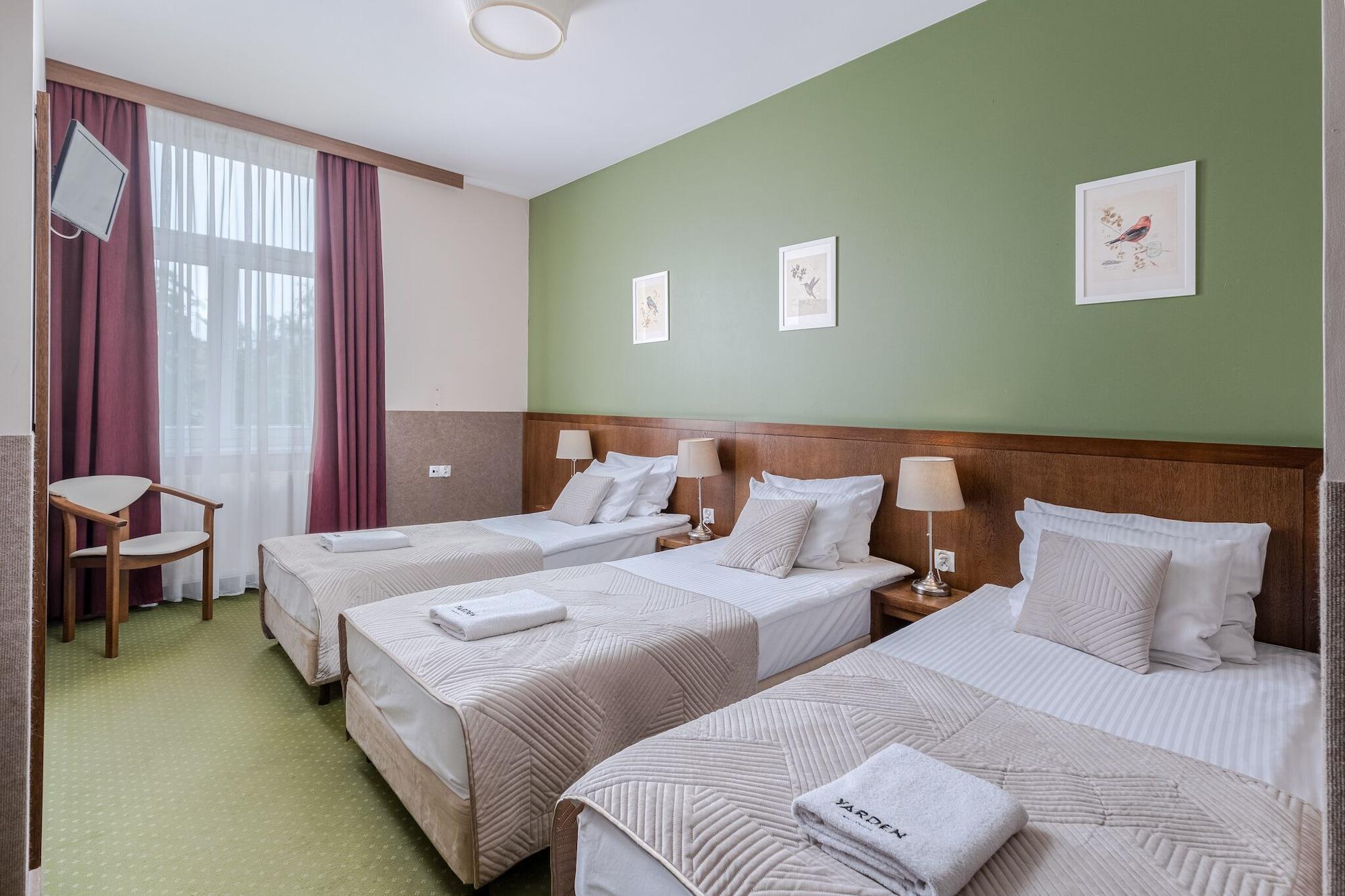 Hotel Yarden By Artery Hotels Krakow Bagian luar foto