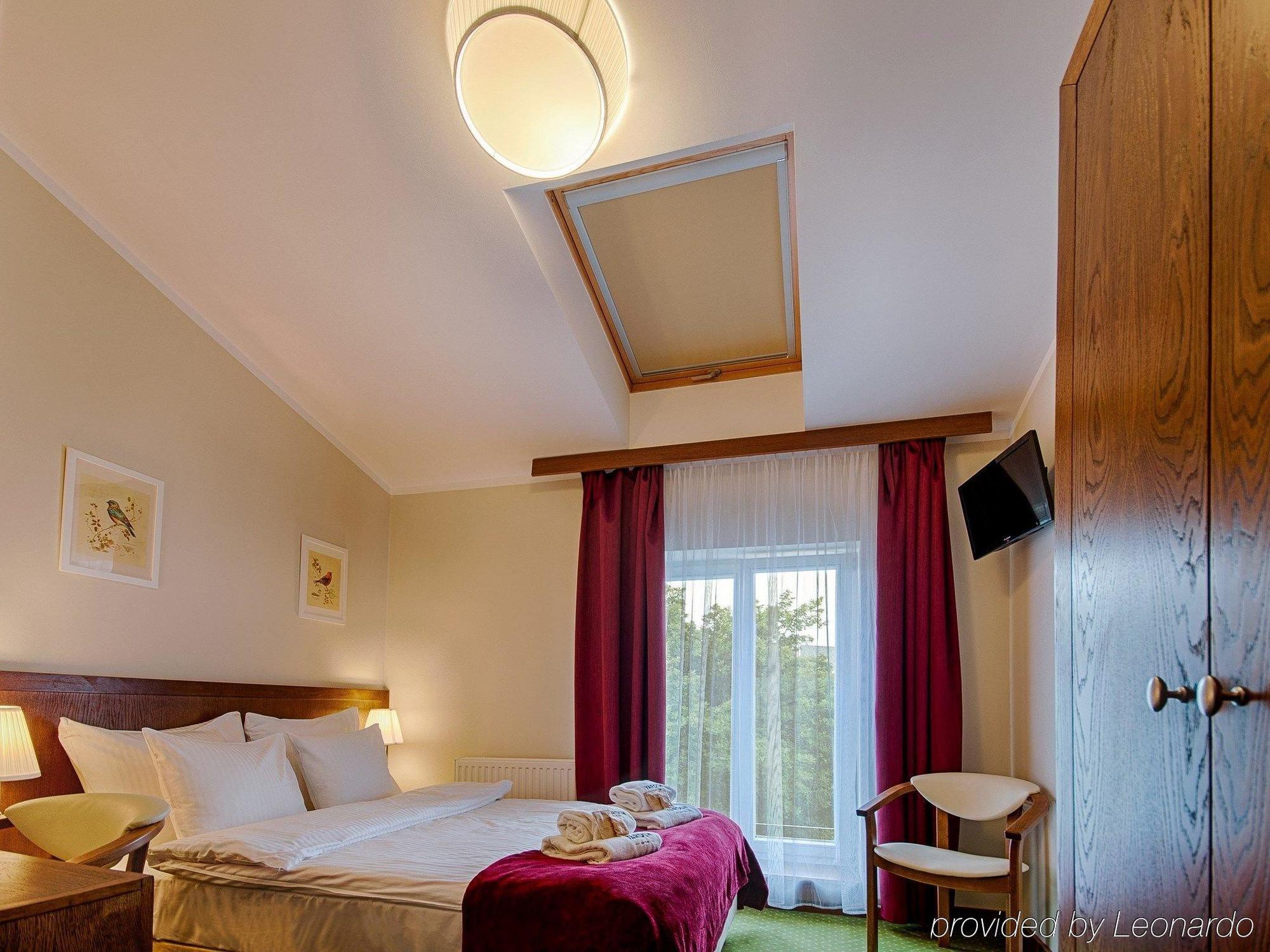 Hotel Yarden By Artery Hotels Krakow Bagian luar foto