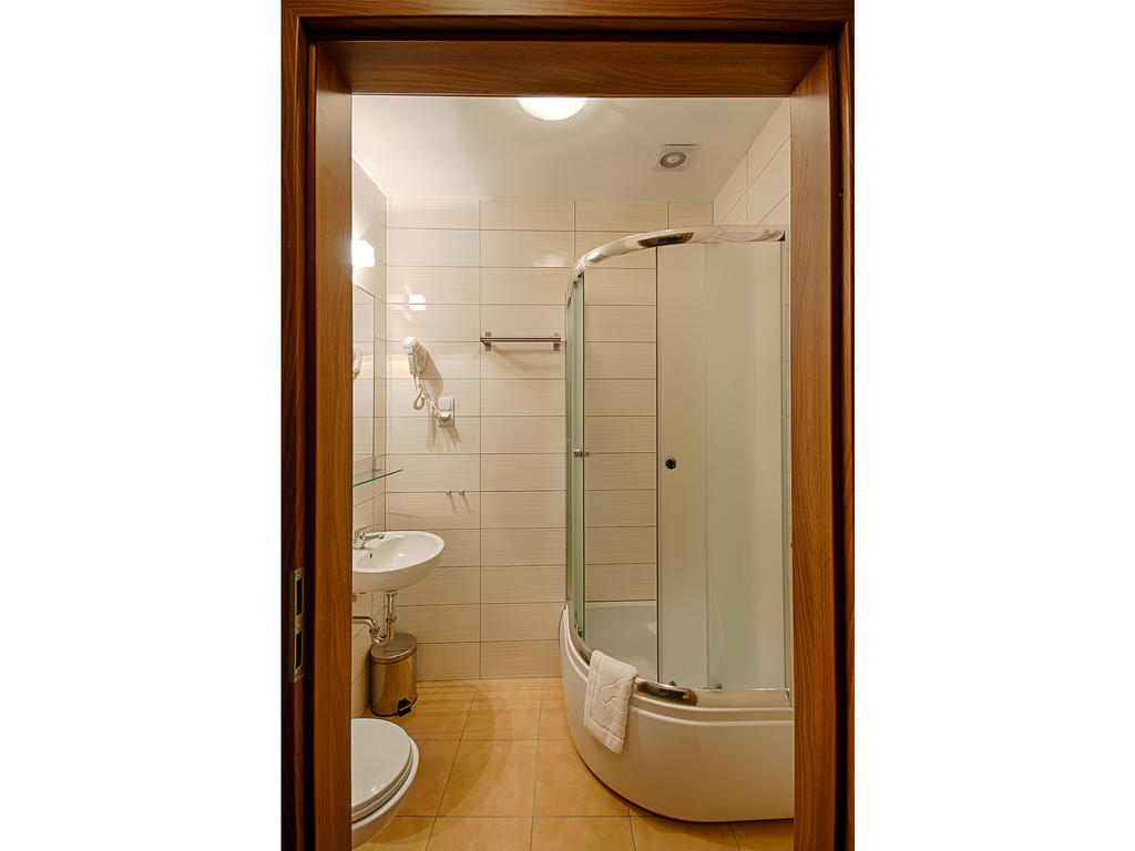 Hotel Yarden By Artery Hotels Krakow Ruang foto