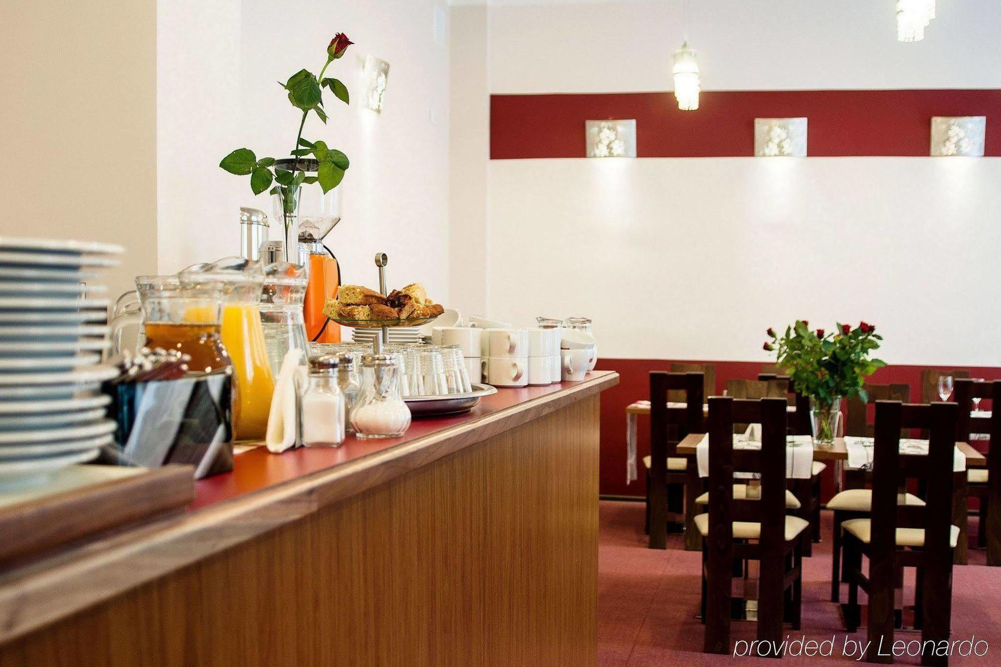 Hotel Yarden By Artery Hotels Krakow Bagian luar foto