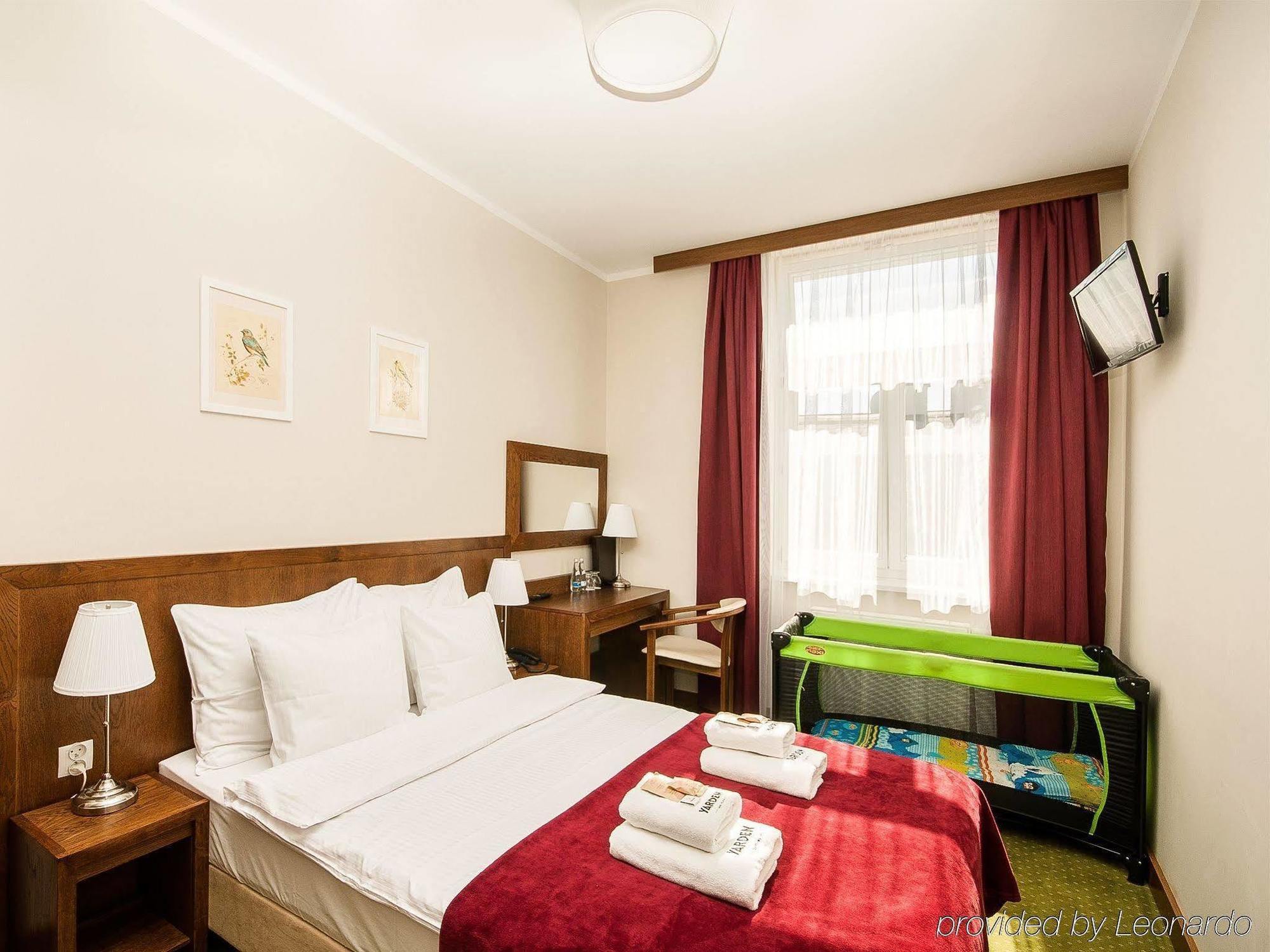 Hotel Yarden By Artery Hotels Krakow Bagian luar foto