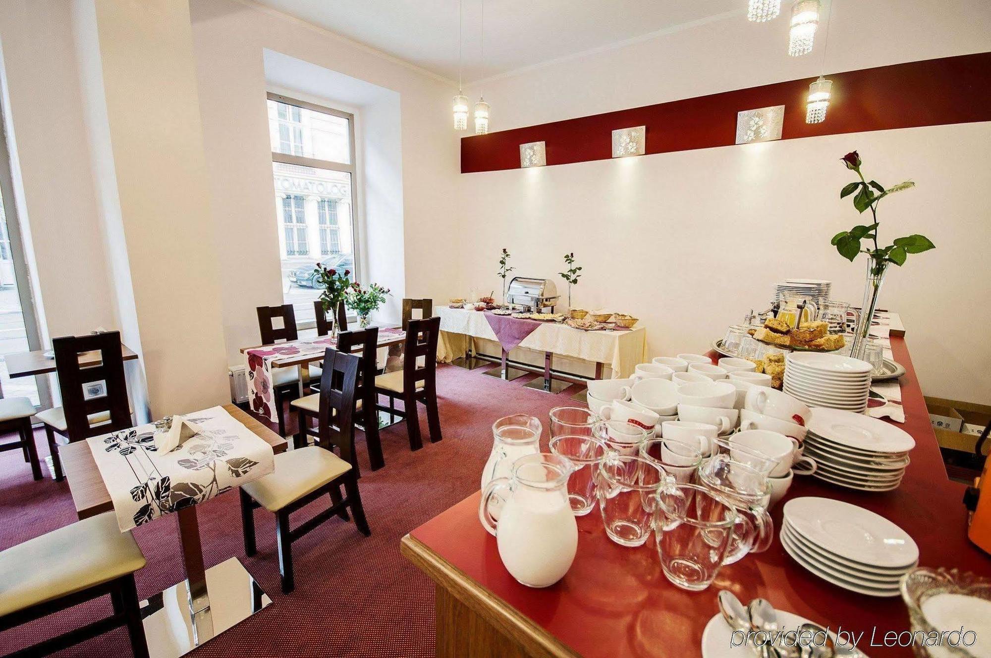 Hotel Yarden By Artery Hotels Krakow Bagian luar foto